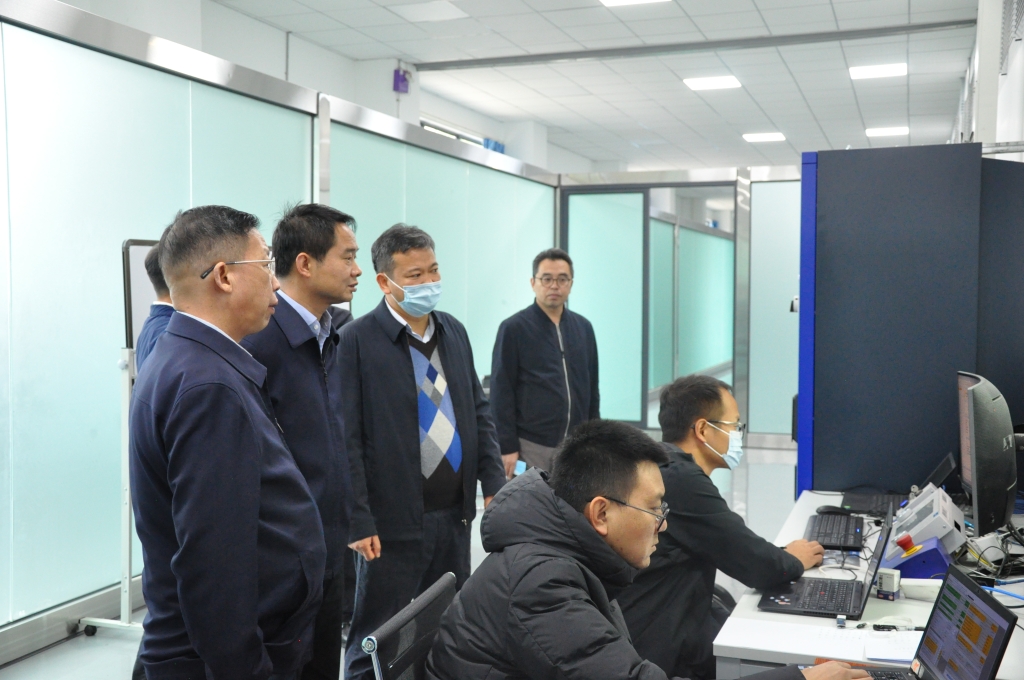 f87881e3d5e94c5895bacdc2e24e82a8 f87881e3d5e94c5895bacdc2e24e82a8